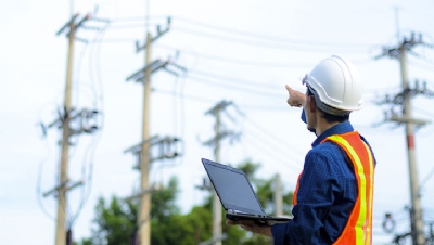 Almost all electric utilities and carmakers failing to decarbonise in line with 1.5C, says damning report - Vimarsana News