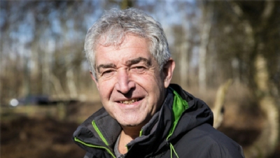 Natural England reappoints Tony Juniper as chair for a second term - Vimarsana News